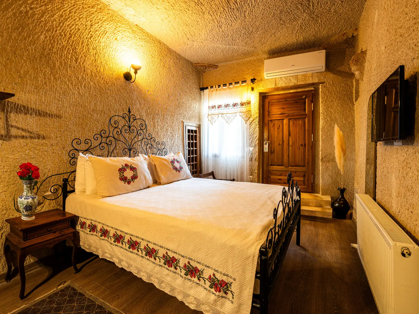 Premier Mağara Suite — Oda 104 (5)