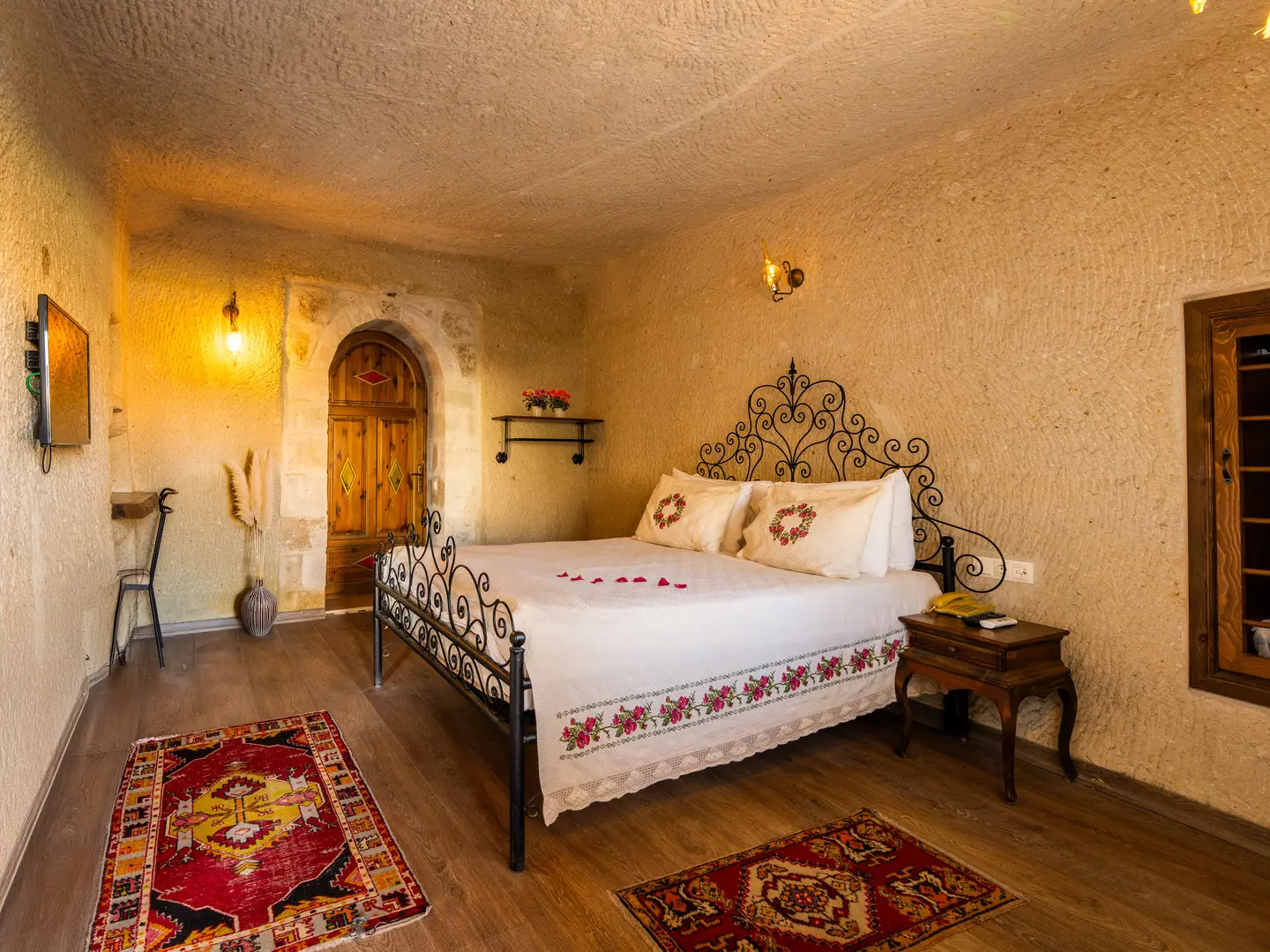 Premier Mağara Suite — Oda 106 (1)