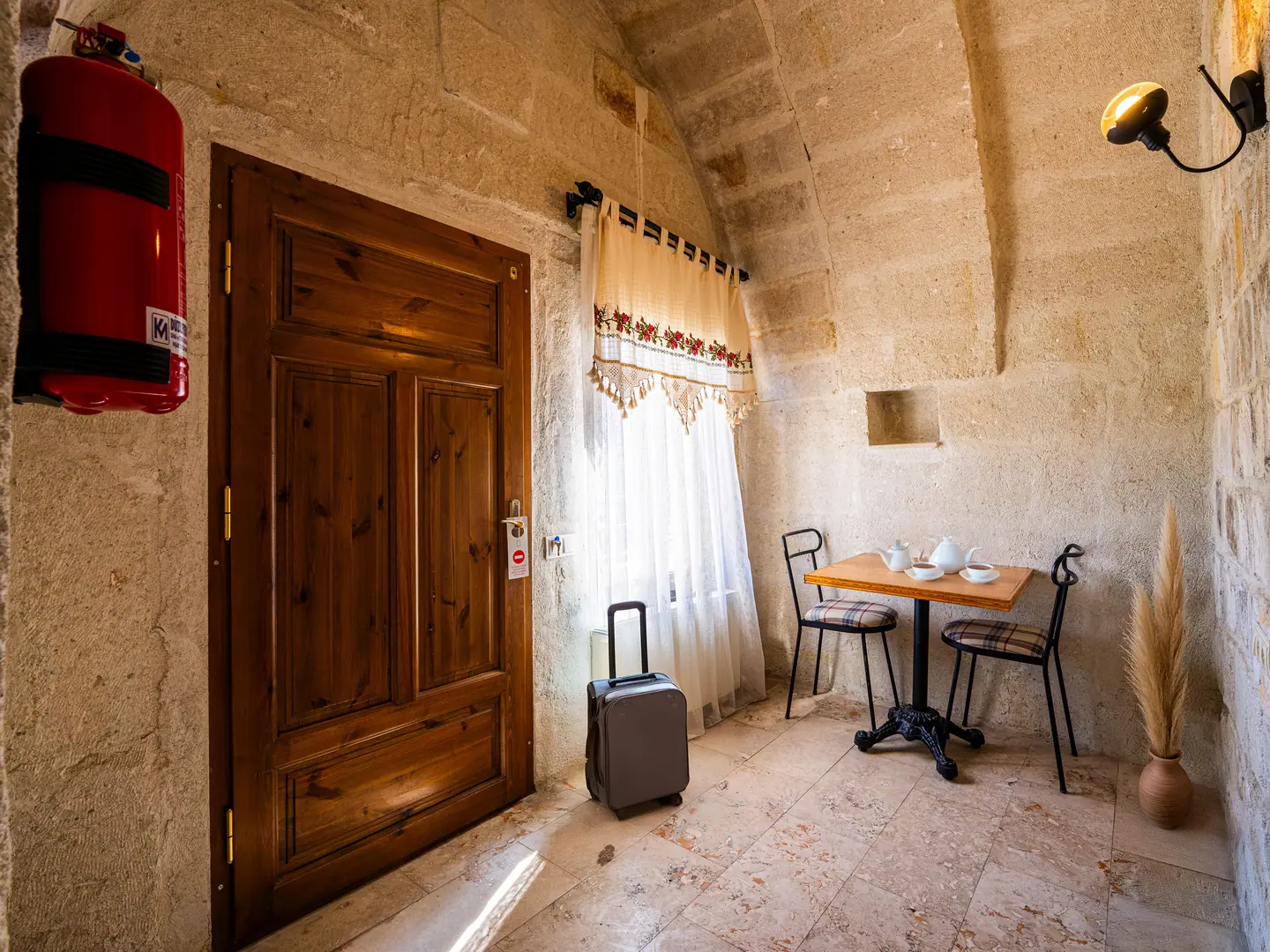 Superior Taş Suite — Oda 202 (7)