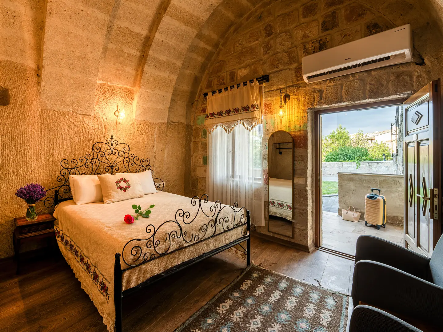 Junior Cave Suite 3