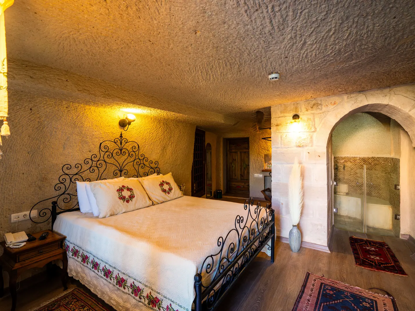 Premium Mağara Suite