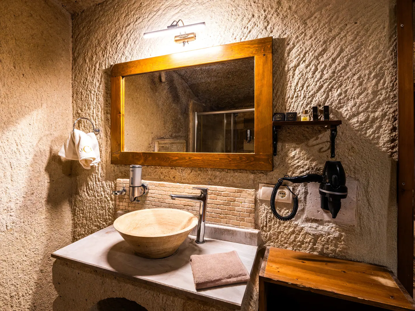 Suite Cueva Premium 12
