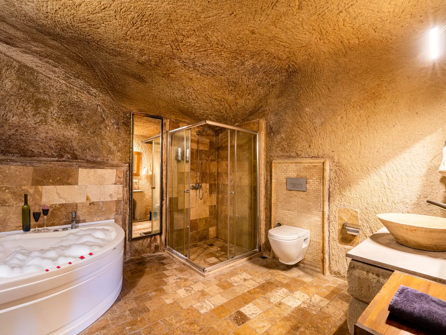 Suite Cueva Premium 15